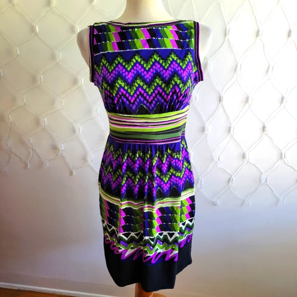 • Colorful Career Shift Dress by Sandra Darren • Geometic Print • Size 4